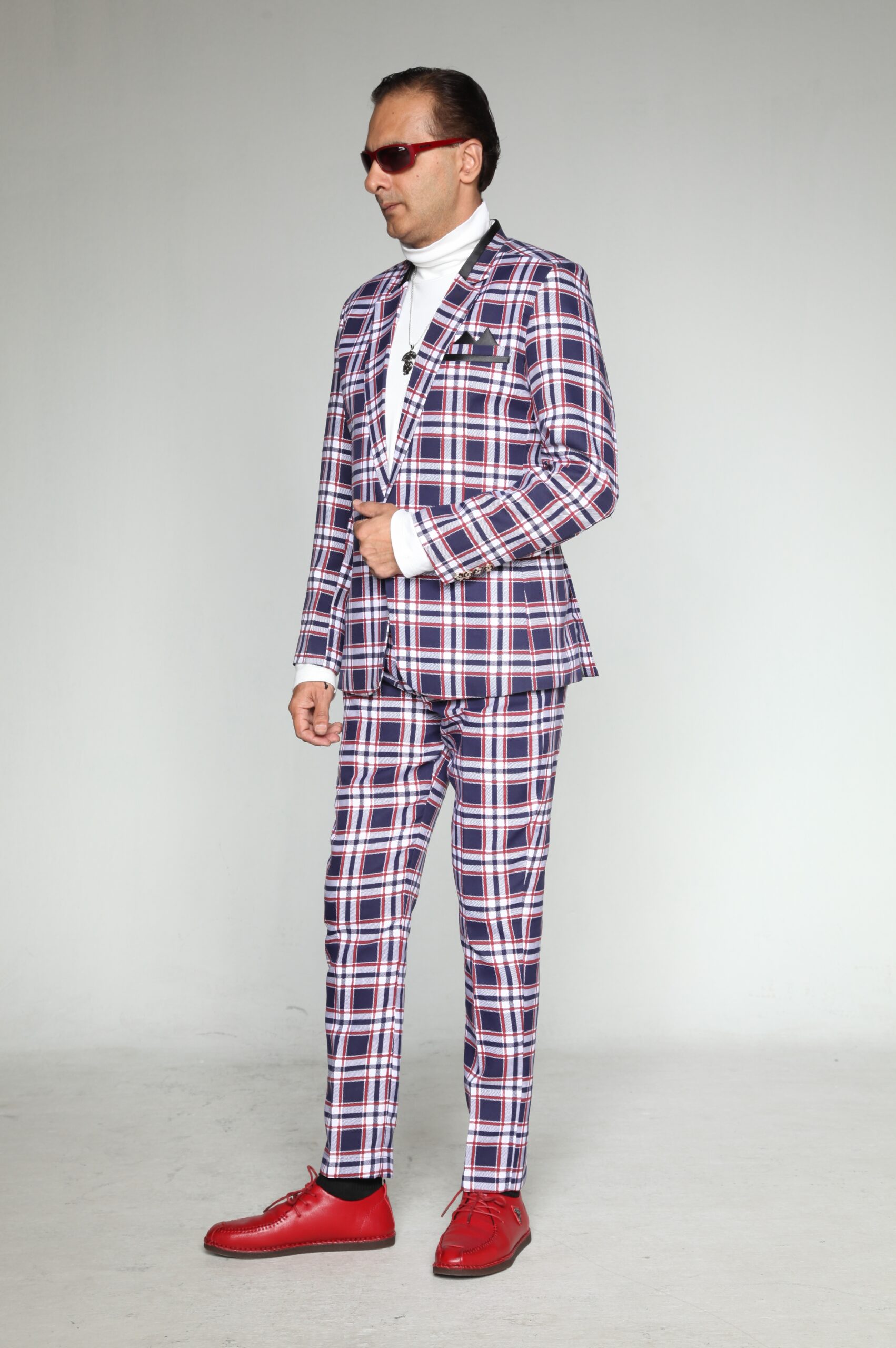 MST-5004-01-rent_rental_hire_tuxedo_suit_black_tie_suit_designer_suits_shop_tailor