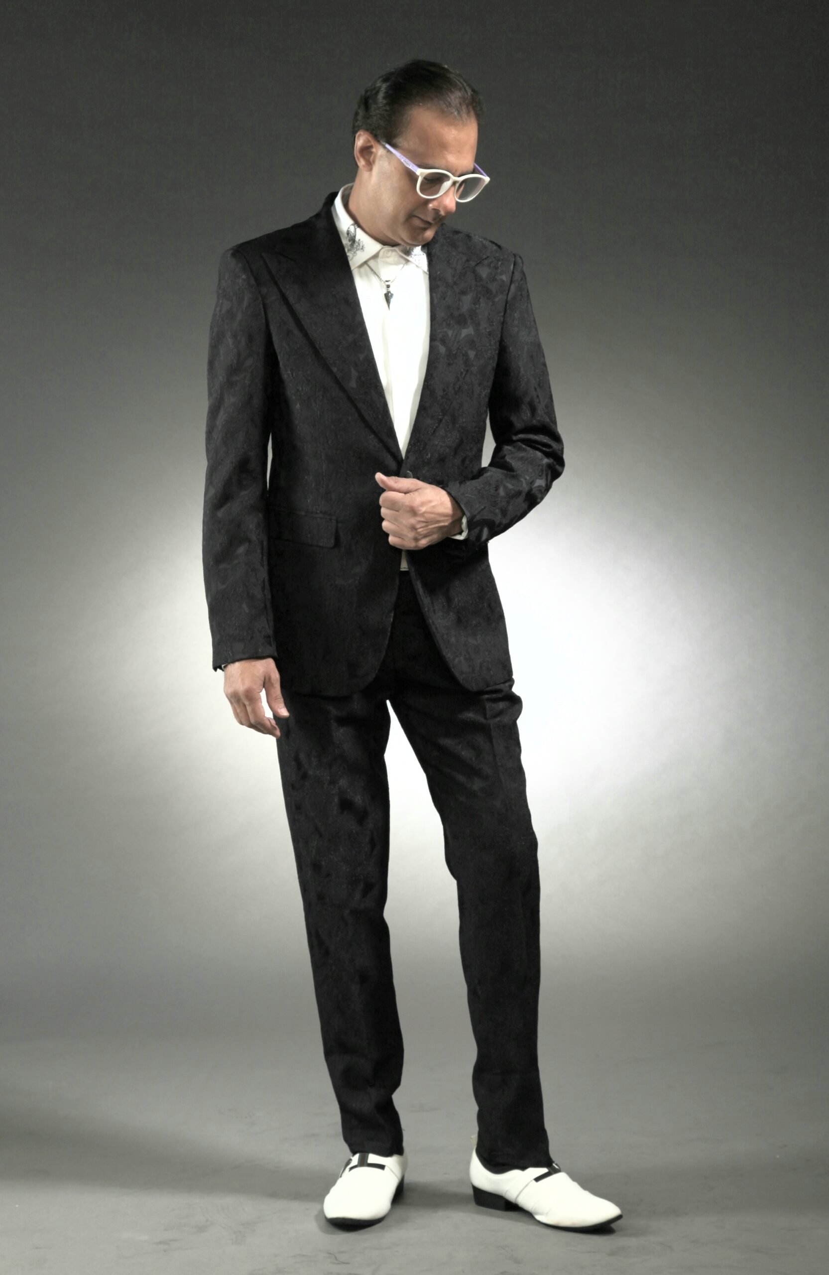 MST-5030-01-rent_rental_hire_tuxedo_suit_black_tie_suit_designer_suits_shop_tailor_tailors_singapore_wedding