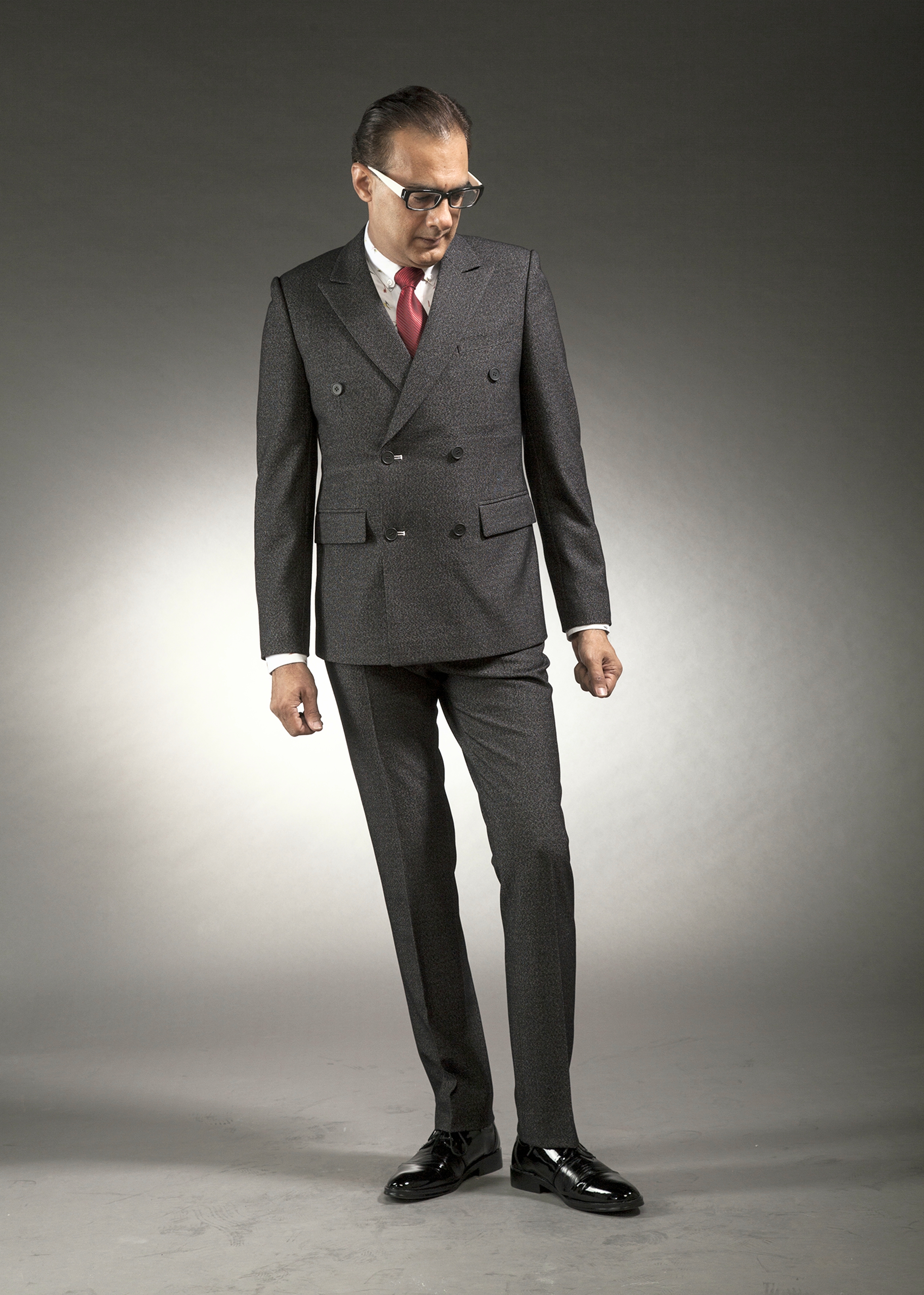 MST-5042-01-rent_rental_hire_tuxedo_suit_black_tie_suit_designer_suits_shop_tailor