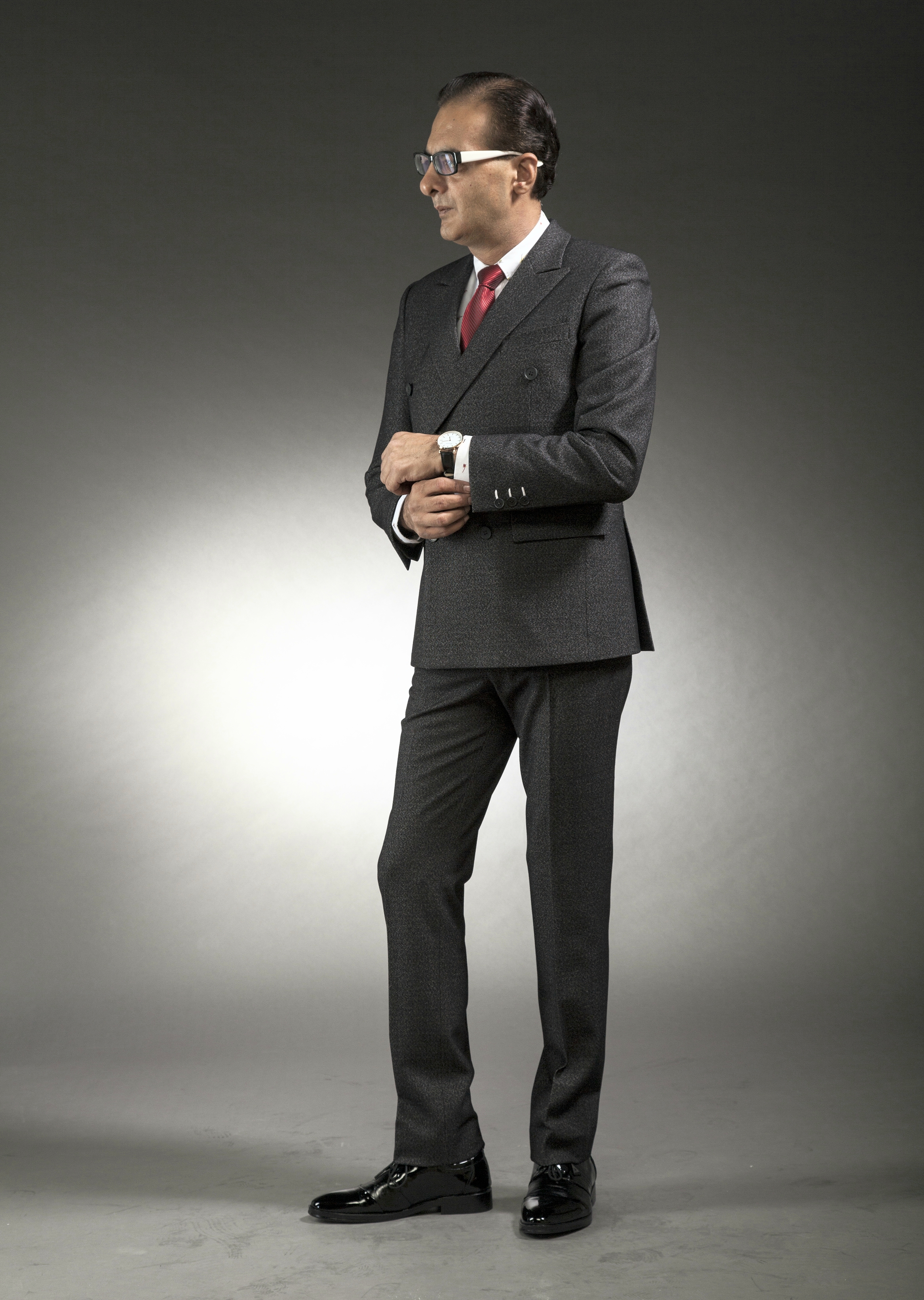MST-5042-02-rent_rental_hire_tuxedo_suit_black_tie_suit_designer_suits_shop_tailor