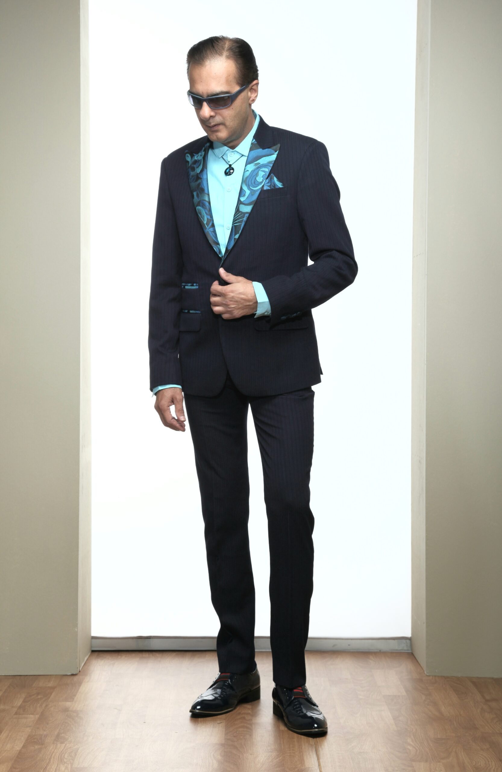 MST-5068-03-rent_rental_hire_tuxedo_suit_black_tie_suit_designer_suits_shop_tailor_tailors_singapore_wedding